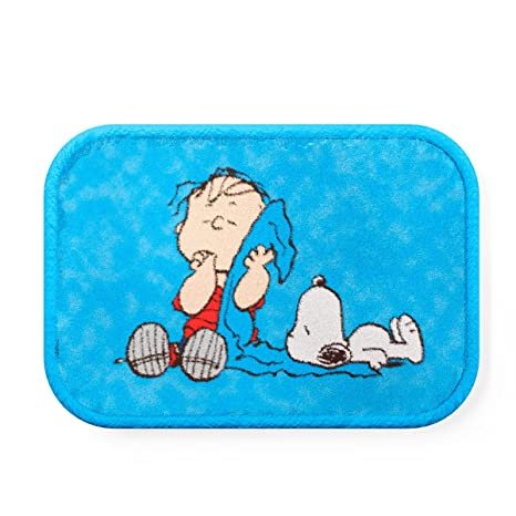 Wet N Wild Peanut Collection Linus' Blanket 2-Piece Makeup Remover Towel Set